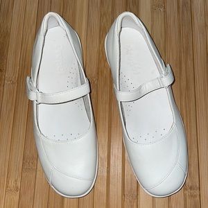 Propet Mary Janes Leather White Women’s Shoes